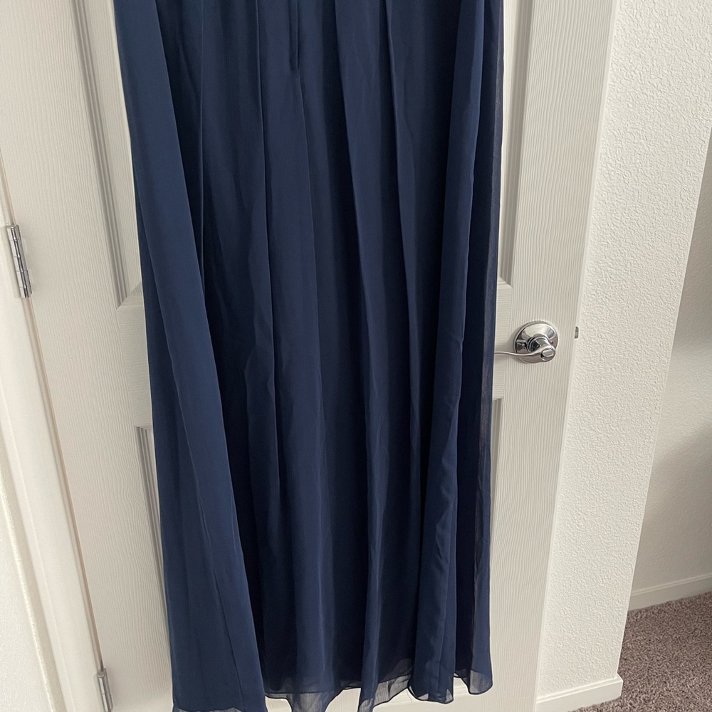 David’s Bridal Crinkle Chiffon Dress with Cascade Skirt, Color Marine, Size 18 - Picture 7 of 11